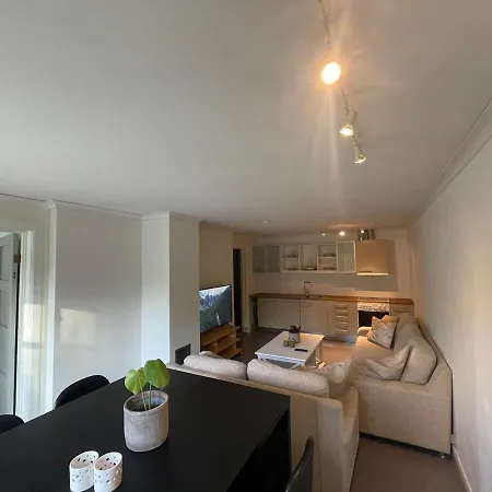 Great And Modern Centrally Located At Stathelle! *