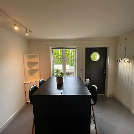 Great And Modern Centrally Located At Stathelle! *